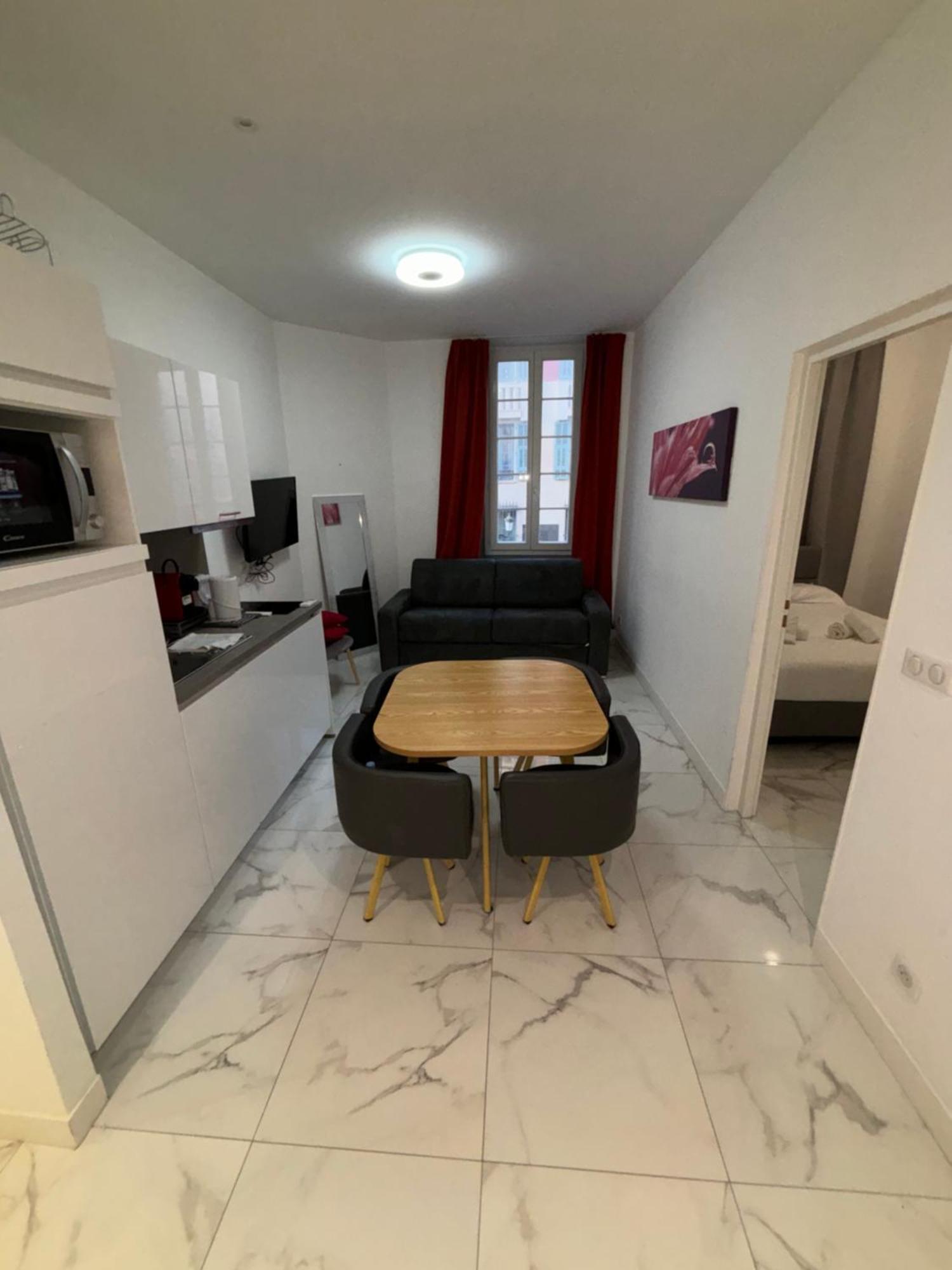 Appartement 4 Couchages Idealement Place Promenade Des Anglais / Cours Saleya 尼斯 外观 照片