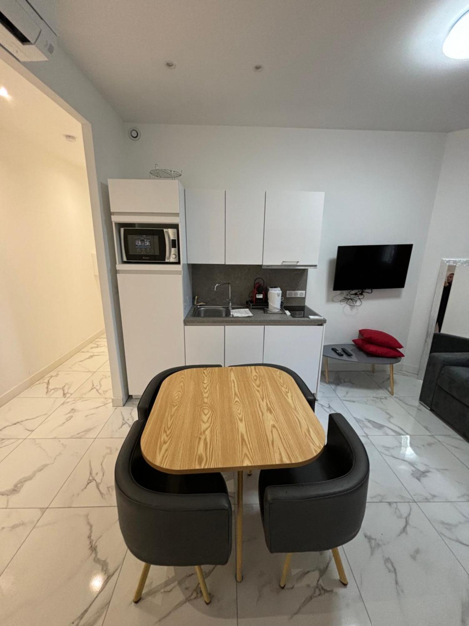 Appartement 4 Couchages Idealement Place Promenade Des Anglais / Cours Saleya 尼斯 外观 照片