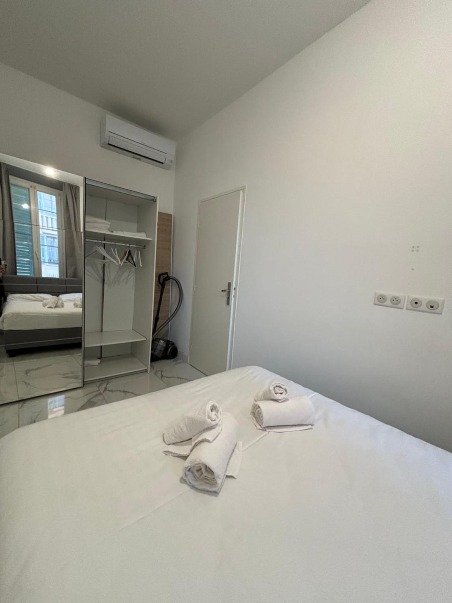 Appartement 4 Couchages Idealement Place Promenade Des Anglais / Cours Saleya 尼斯 外观 照片
